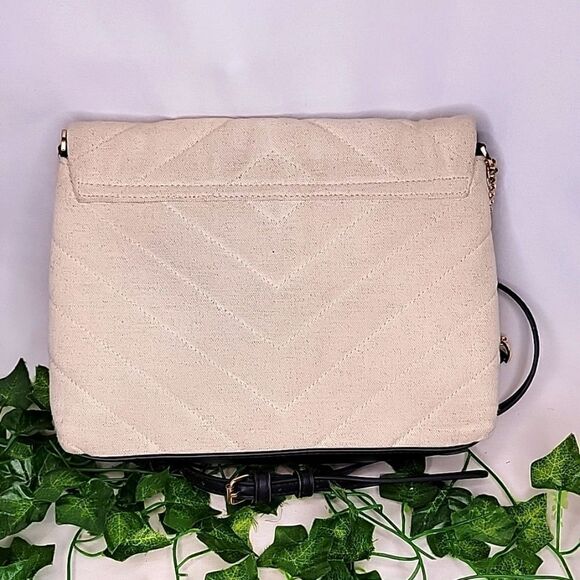 A New Day. Quilted Purse. EUC - Picture 2 of 14